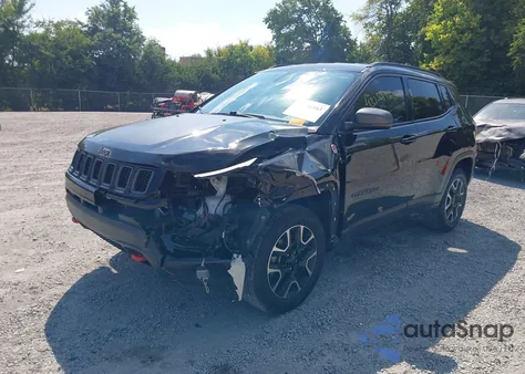 2020 Jeep Compass Trailhawk 4X4 from USA, damaged, VIN 3C4NJDDB4LT112104